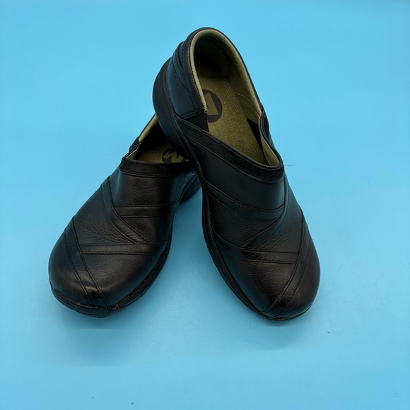 Merrell Encore Eclipse Women’s Black Leather Slip-On Mules Clogs Shoes Size 6 - Picture 2 of 7